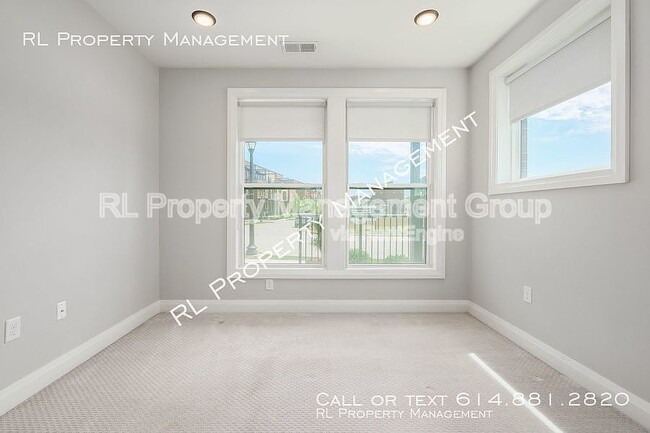 Building Photo - 751 N 6th St