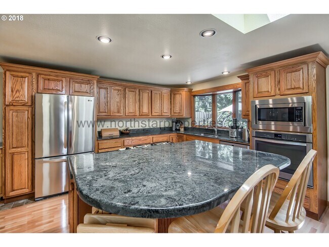 Building Photo - Great Lake Grove Bungalow Walking Distance to Everything