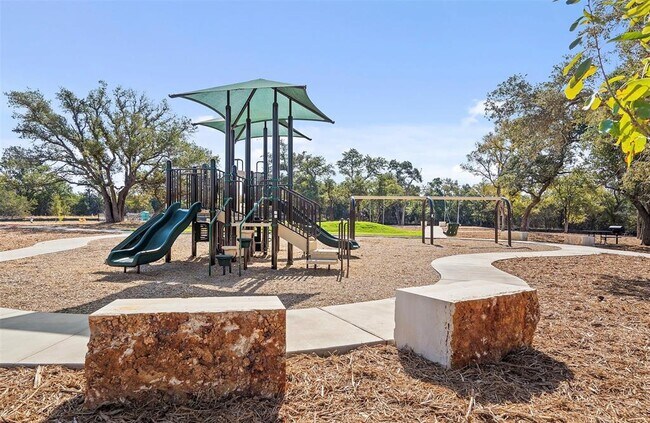 Building Photo - 132 Rocking Chair Dr