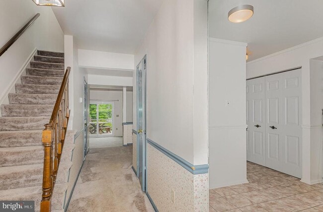 Building Photo - 1140 Hedgerow Ln