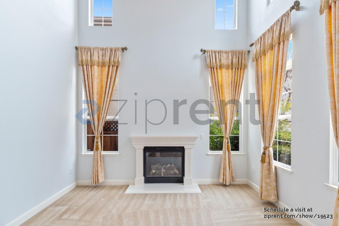 Building Photo - 1265 Royal Creek Ct