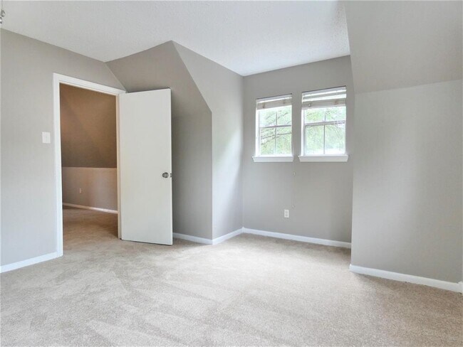 Building Photo - 7511 Renmark Ln