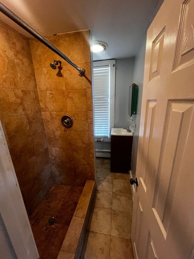 Building Photo - Charles &amp; Harvard Realty LLC