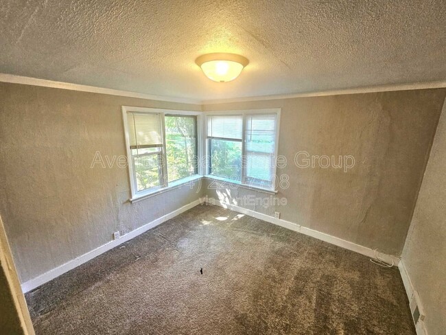 Building Photo - 126 Madison Ave