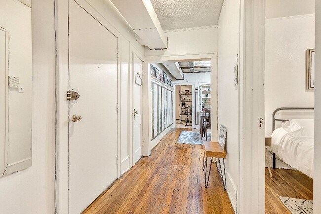 Building Photo - CASS D APARTMENTS-516 Kirby