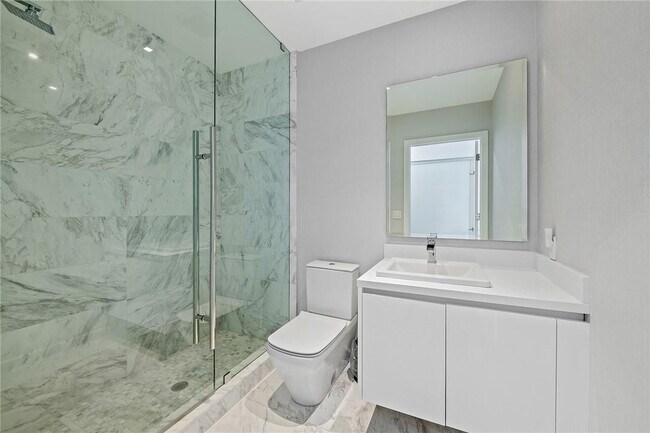 Building Photo - 701 N Fort Lauderdale Beach Blvd