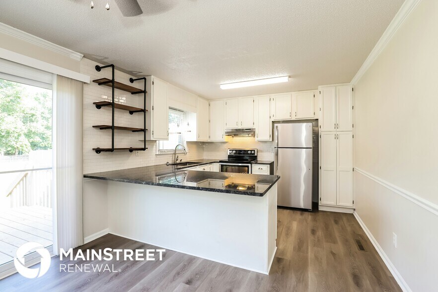 Building Photo - 6102 Hunters Ridge Dr