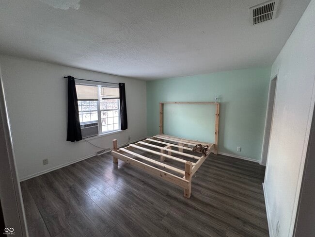 Building Photo - 2717 W 186th St