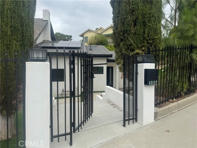 Primary Photo - 4602 Poe Ave