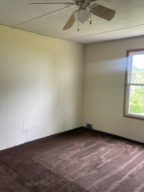 Building Photo - 3 bedroom, 1.5 bath