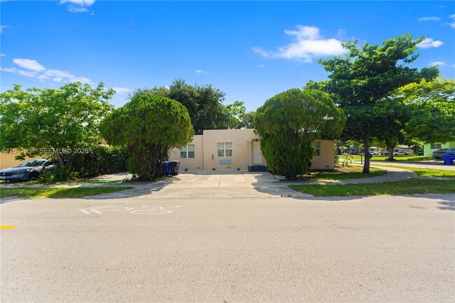 Building Photo - 5800 Taylor St
