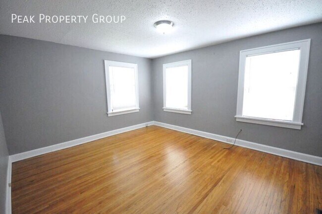 Building Photo - 1499 Perry St
