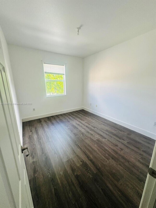 Building Photo - 17021 SW 94th Terrace
