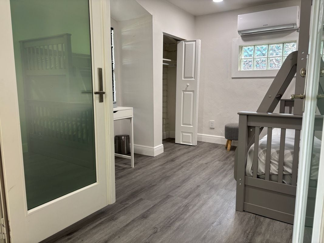 Building Photo - 1410 Polk St