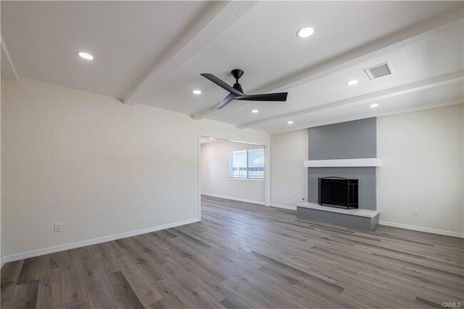 Building Photo - 5341 Cedros Ave