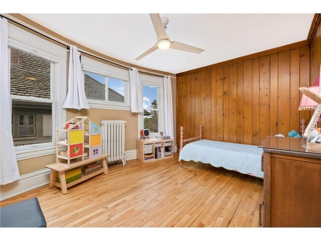 Building Photo - 749 Linwood Ave