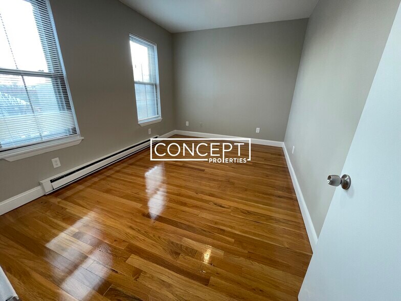 Building Photo - 1 Pembroke St