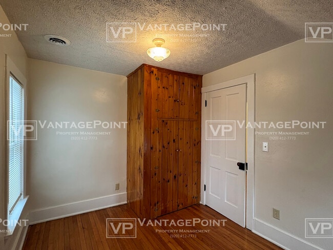 Building Photo - 264 Modoc St