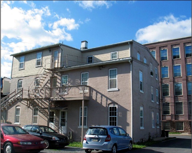 138140 Wilson St 138140 Wilson St Middletown PA 17057 Apartment