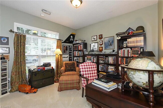 Building Photo - Lease OR Lease to Own