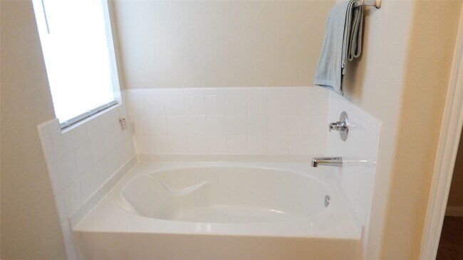 Building Photo - 3219 Creole Bay Ln