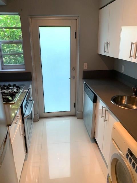 Building Photo - 1604 Drexel Ave