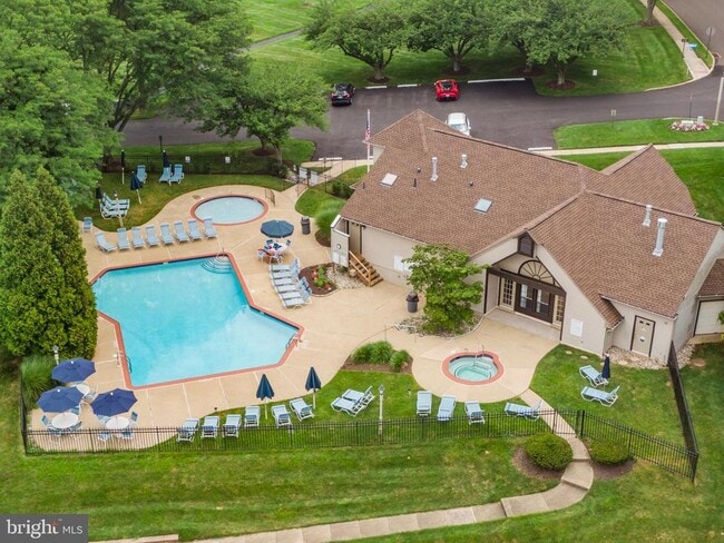 Building Photo - 301 SASSAFRAS Ct