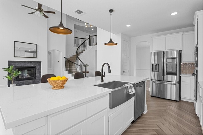 Building Photo - 634 Cibolo Creek Dr