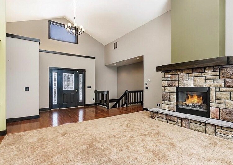 Building Photo - 2615 Castle Pines Cir