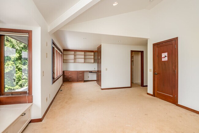 Building Photo - 88 Cascade Key