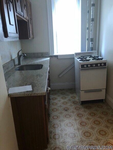 Building Photo - 17-19 Washington St.