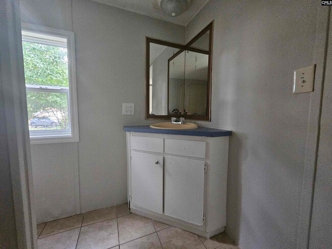 Building Photo - 4012 Mineral Springs Rd