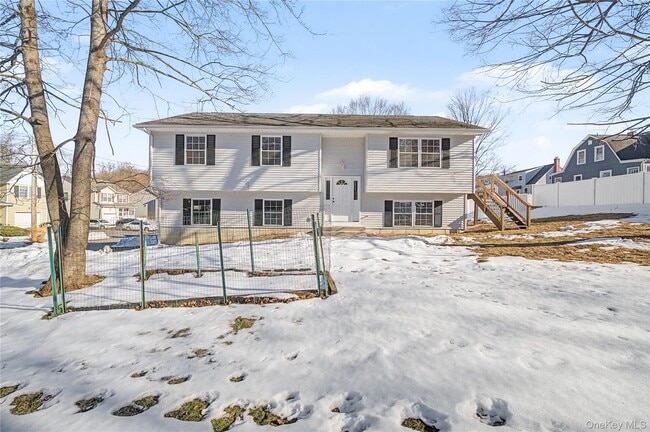 Building Photo - 25 Clinton St