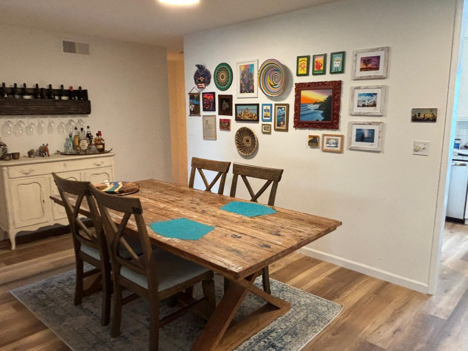 Building Photo - 310 Tahiti Way