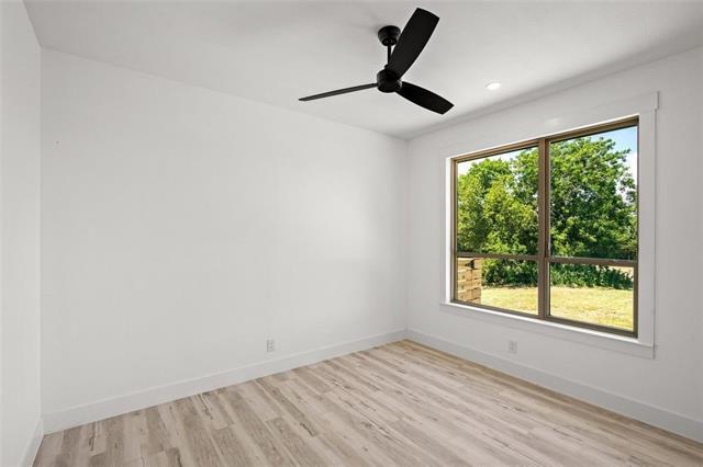 Building Photo - 1017 Cedarcrest Dr