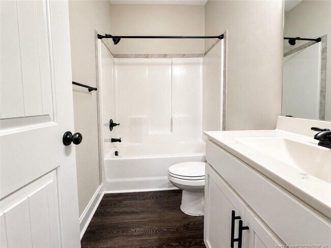 Building Photo - 621 Blawell Cir