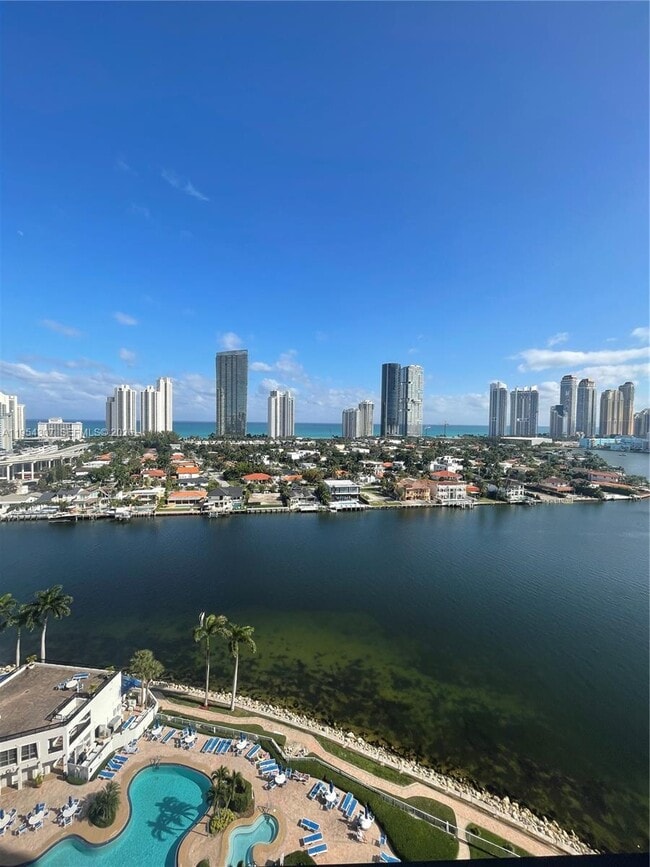 Building Photo - 19101 NE 36th Pl