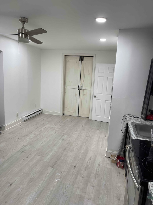 Building Photo - 916 Ridge Ave