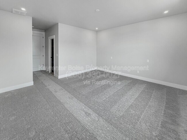 Building Photo - 152 S Koyukuk Ln