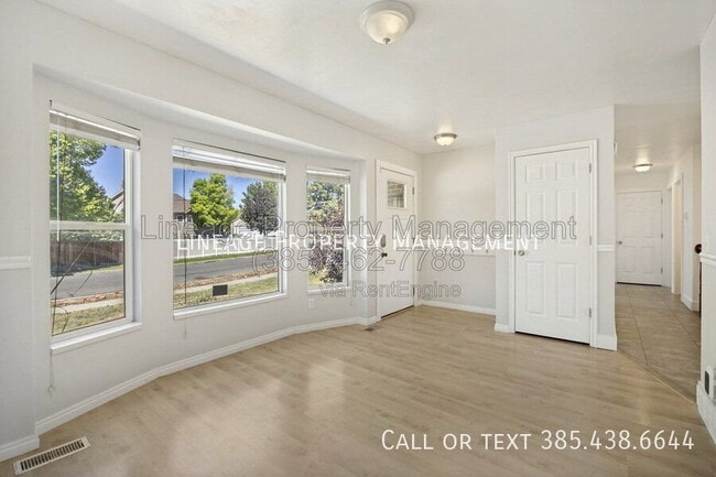Building Photo - 13863 Kessler Peak Dr