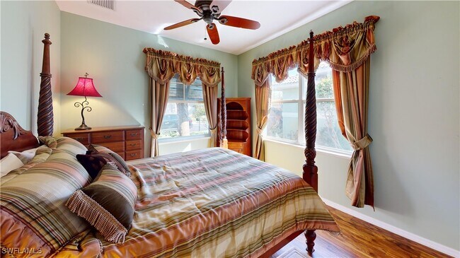 Building Photo - 9364 Trieste Dr