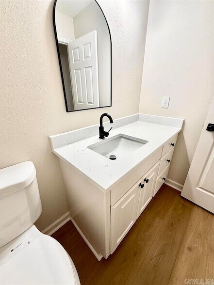 Building Photo - 506 Waymack Cove
