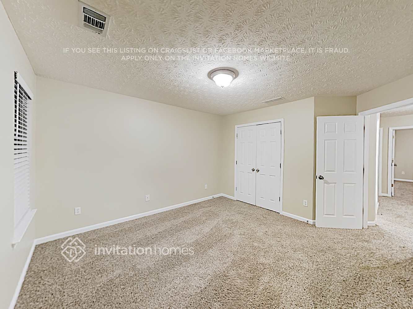 Building Photo - 532 Chaucer Way