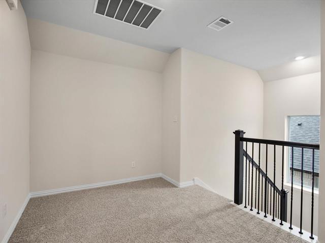 Building Photo - 2036 Almassera Dr