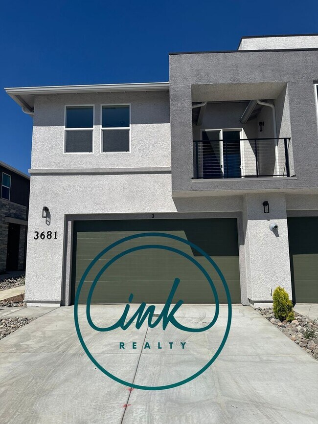 Building Photo - Beautiful and Modern Newly Built Townhome ...