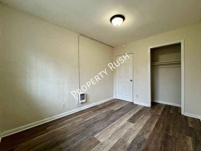 Building Photo - 3603 Dorris St