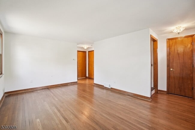 Building Photo - 1792 Mountain Ave