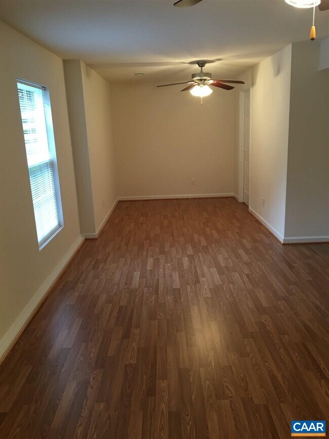 Building Photo - 252 Snapdragon Rd