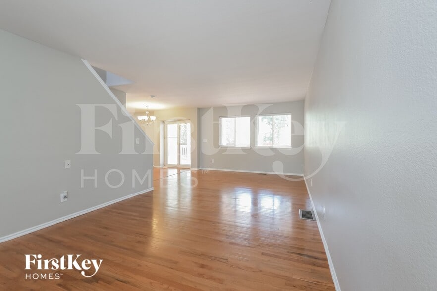 Building Photo - 2839 E 118th Cir