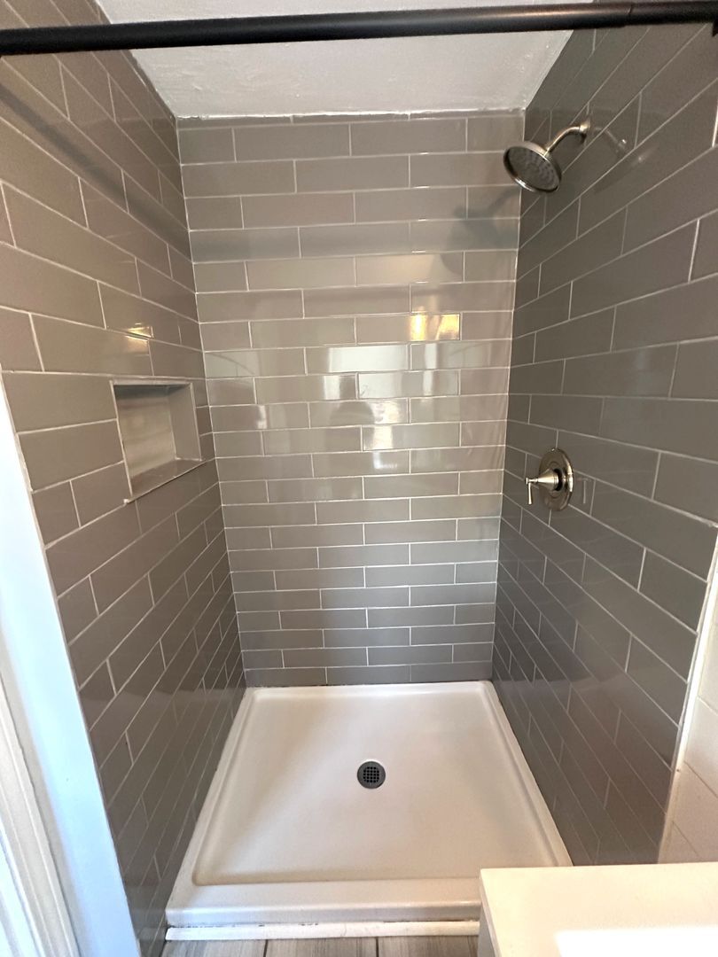 Building Photo - 343 Broadway